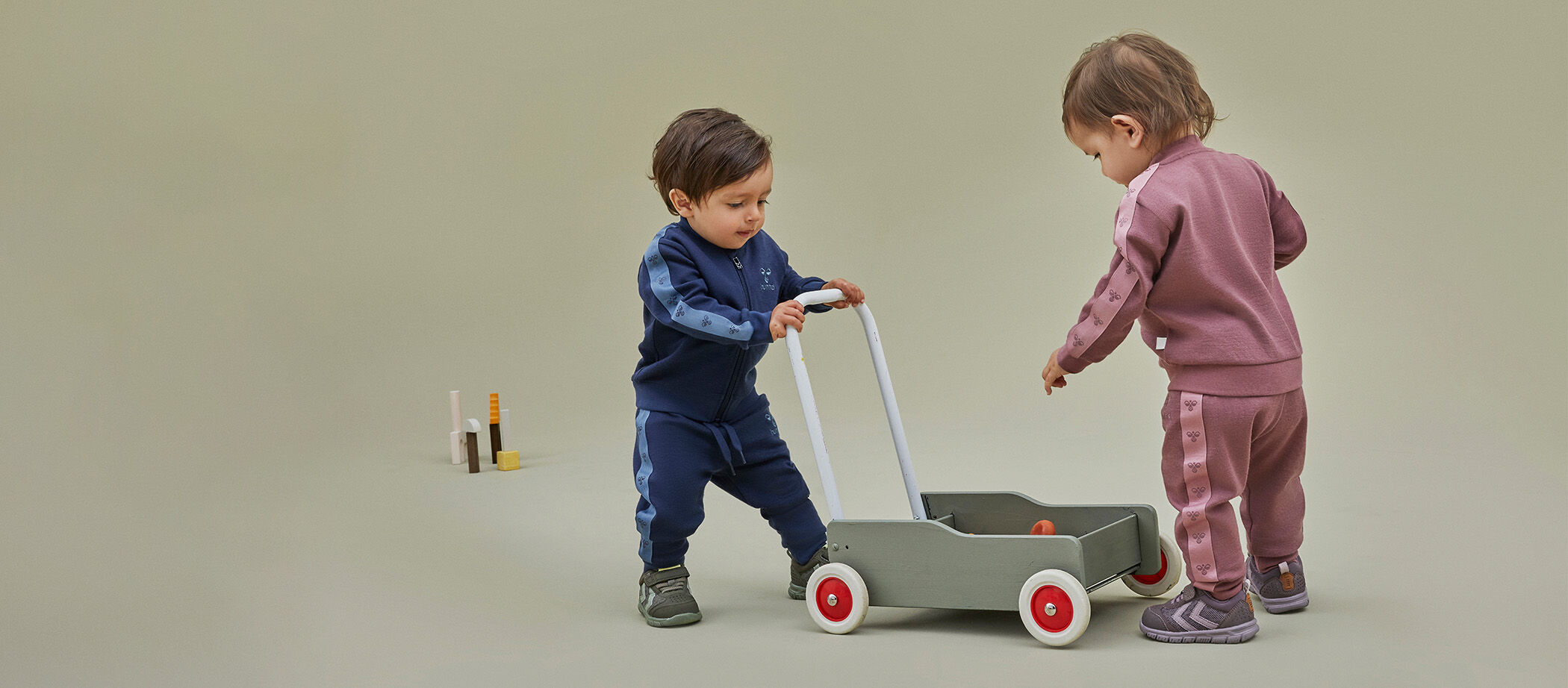 Hummel kidswear hotsell