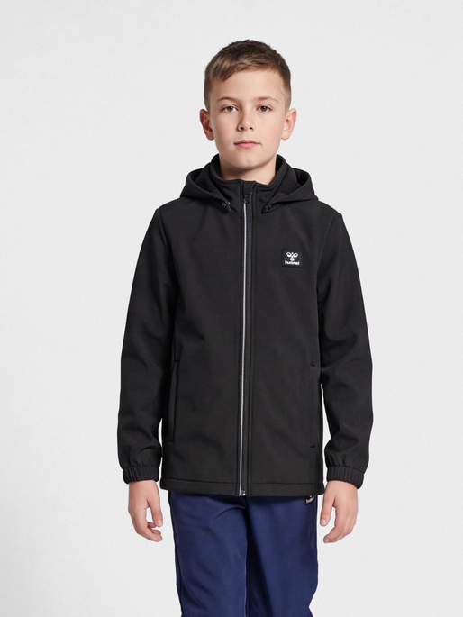 hmlMARS SOFTSHELL JACKET, BLACK, model