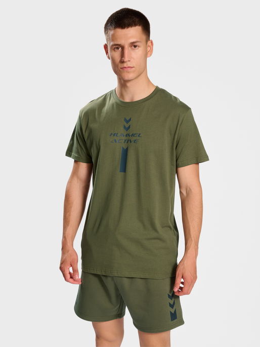 hmlACTIVE GRAPHIC CO TEE S/S, OLIVE NIGHT, model