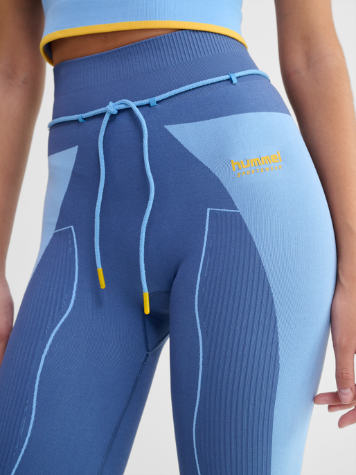 hmlSEAMLESS HIGH WAIST TIGHTS, DUTCH BLUE, model