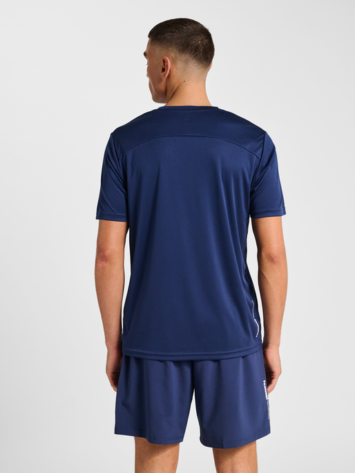 hmlPULSE TRAINING  T-SHIRT S/S, DRESS BLUES, model
