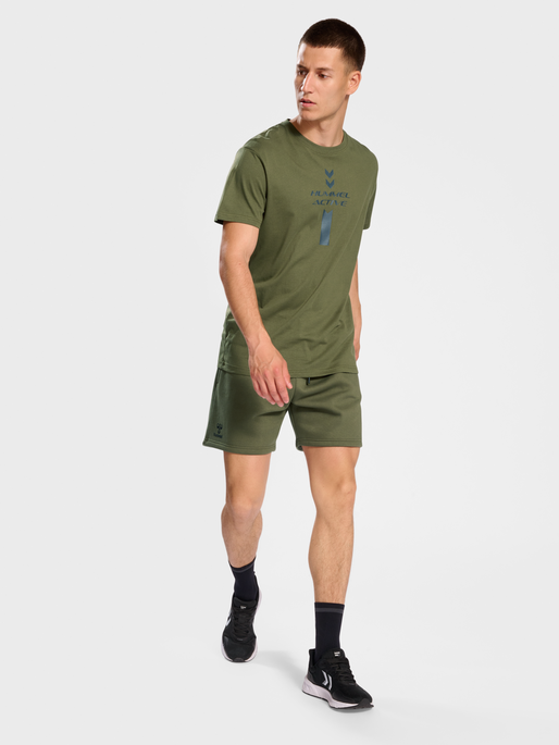 hmlACTIVE GRAPHIC CO TEE S/S, OLIVE NIGHT, model