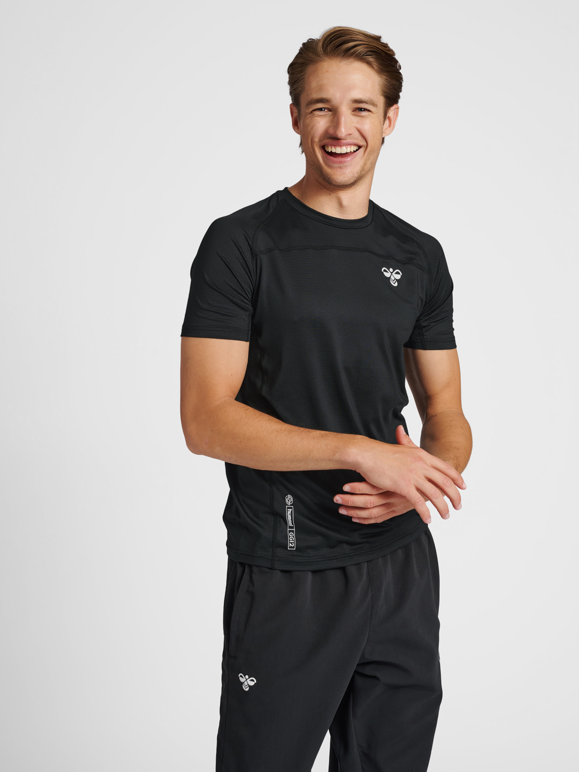 Details about   Hummel Football Soccer Mens Sports Casual Training Waterproof Full Zip Jacket 