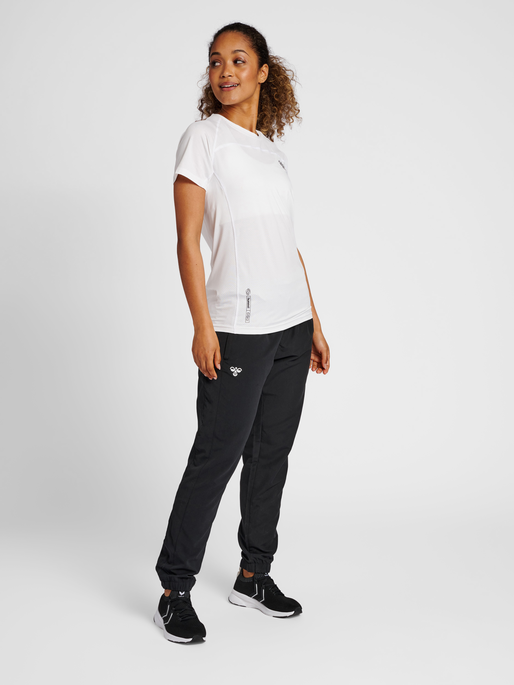hmlGG12 TRACK PANTS WOMAN, 2001, model