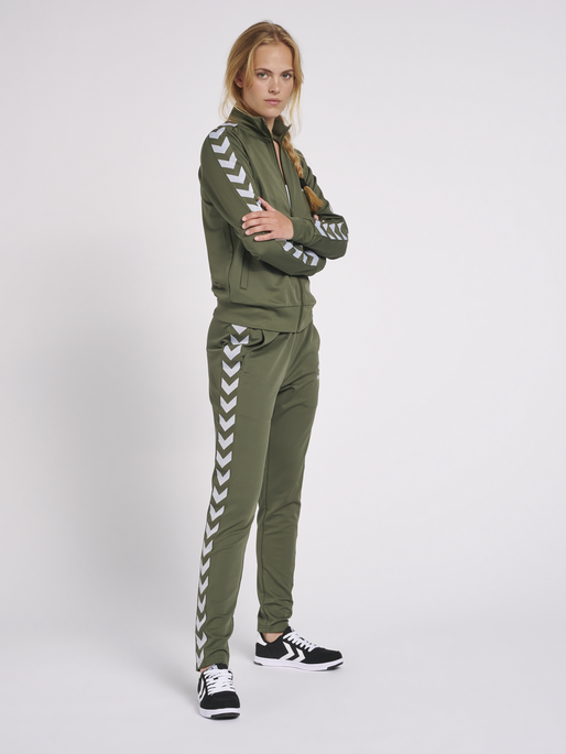 hummel NELLY 2.0 TAPERED PANTS - BEETLE | hummel.net
