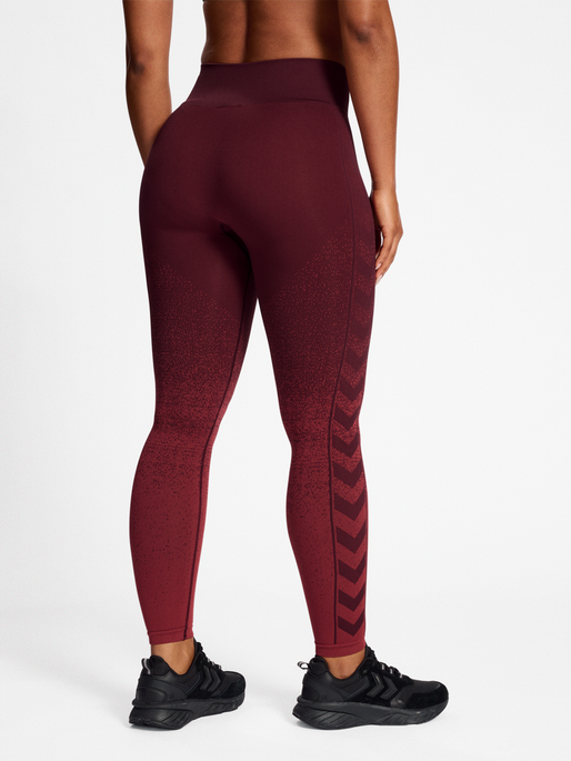 hmlMT FADE SEAMLESS MW TIGHTS, BITTER CHOCOLATE/MINERAL RED, model