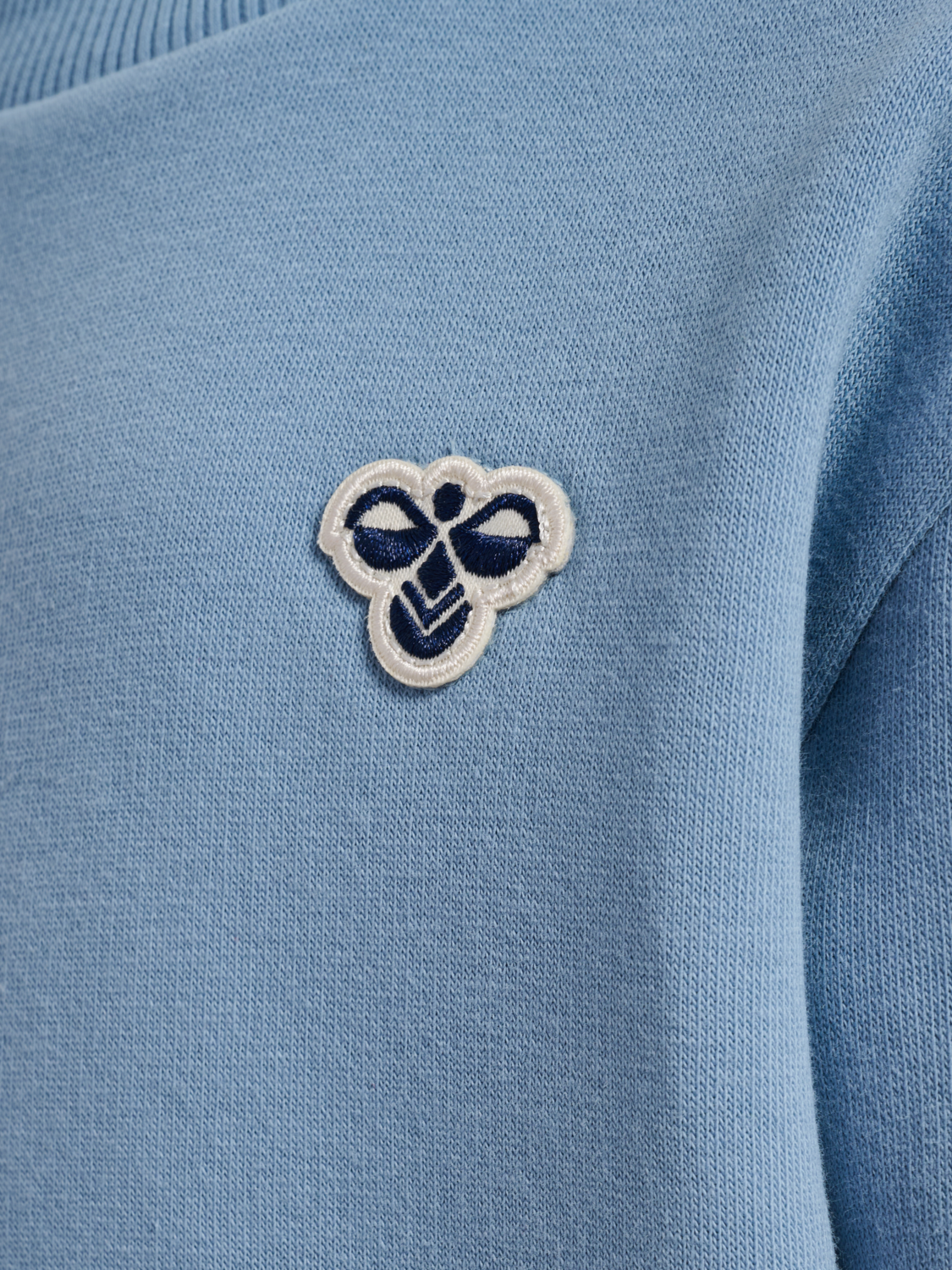hmlMINI LOOSE CREWNECK BEE, FADED DENIM, packshot