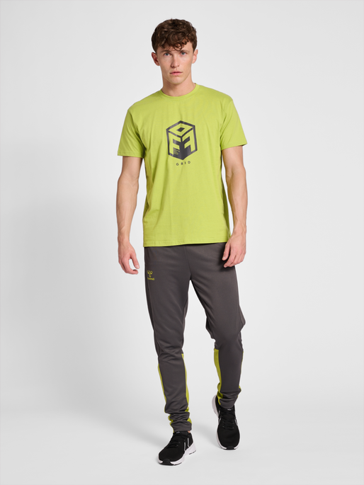 hmlOFFGRID COTTON JERSEY S/S, DARK CITRON, model