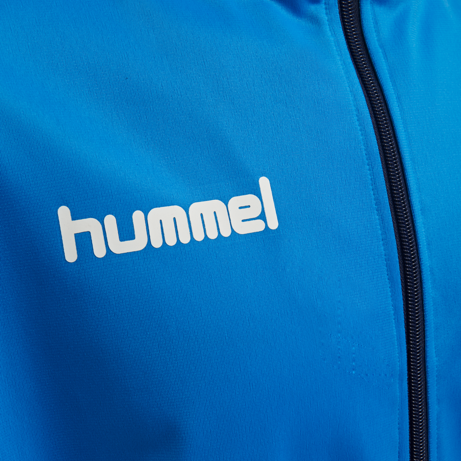 hummel softshell suit