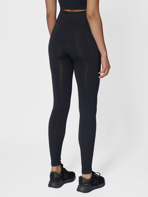 hmlTIF SEAMLESS HIGH WAIST TIGHTS, BLACK, model