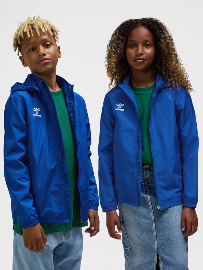 hmlESSENTIAL AW JACKET KIDS, TRUE BLUE, model