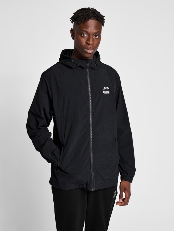 hmlLP10 BOXY ZIP JACKET, 2001, model