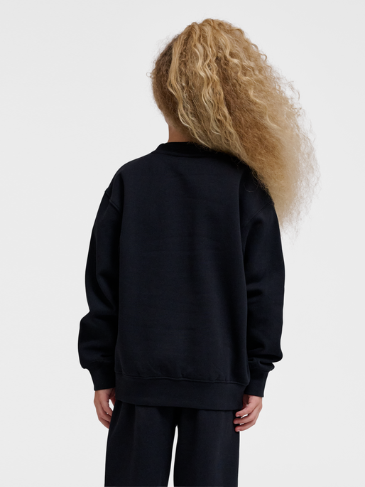 hmlCLEAN SWEATSHIRT, 2001, model