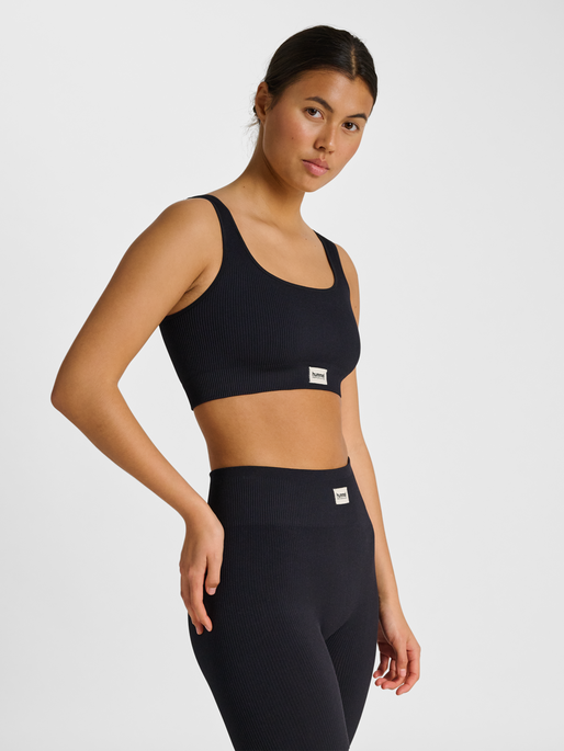 hmlPULSE SEAMLESS RIB BRA, BLACK, model