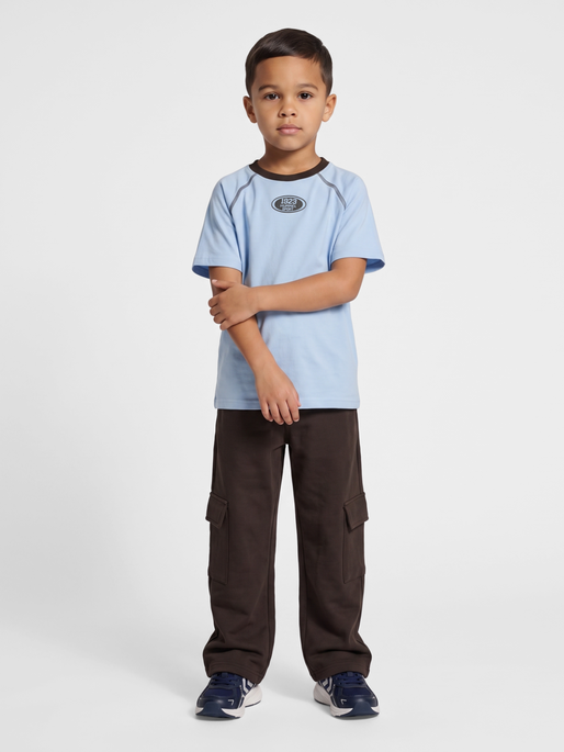 hmlTIMMI RAGLAN T-SHIRT S/S, CASHMERE BLUE, model