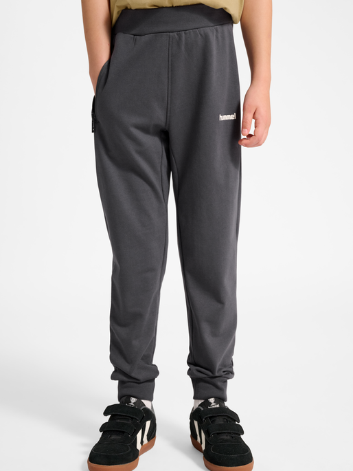 hmlJR REGULAR ADJ WAIST PANTS, EBONY, model