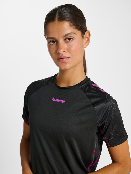 hmlBLAZE 2.0 TRAINING JERSEY S/S WO, BLACK/DAHLIA, model