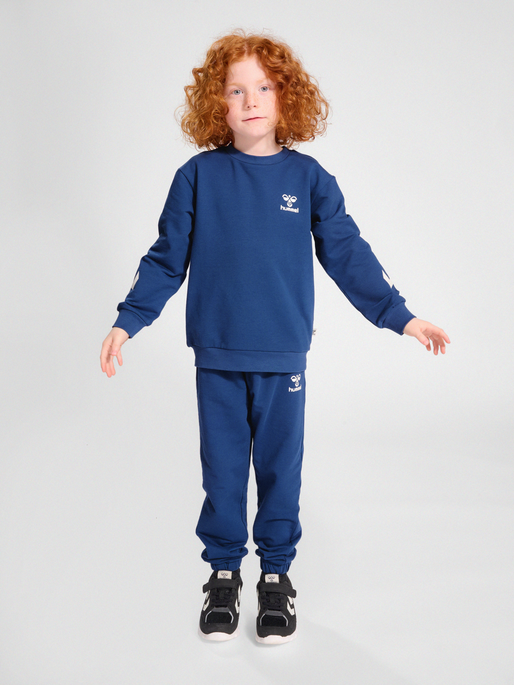 Tracksuit hummel sale