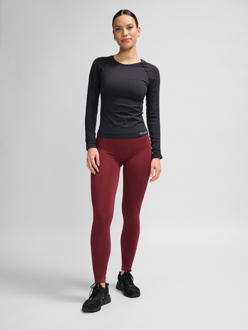 hmlCLEA SEAMLESS TIGHT T-SHIRT L/S, BLACK MELANGE, model