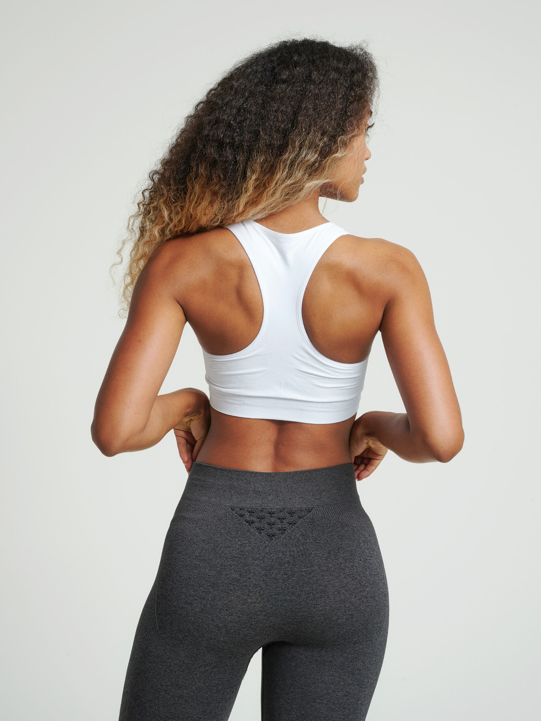Seamless sport sale