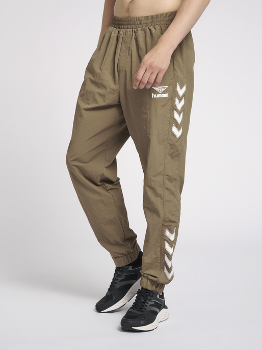 hummel NIKKI PANTS WALNUT |