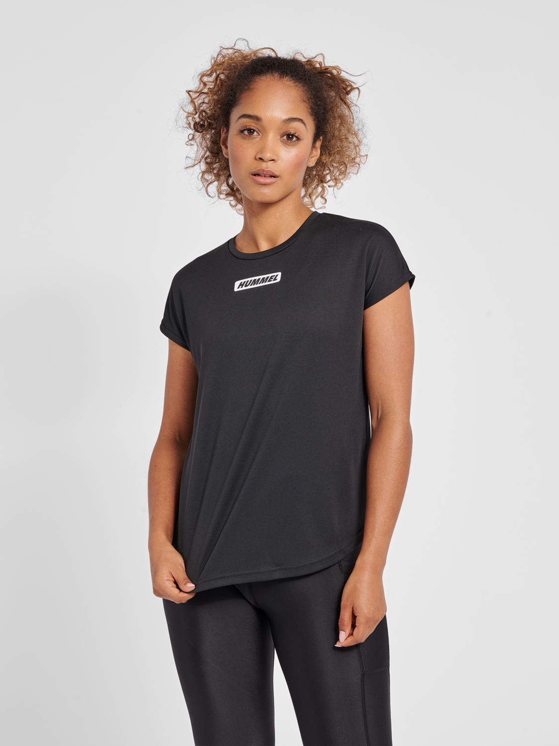 hummel TE TOLA LOOSE T-SHIRT - BLACK 