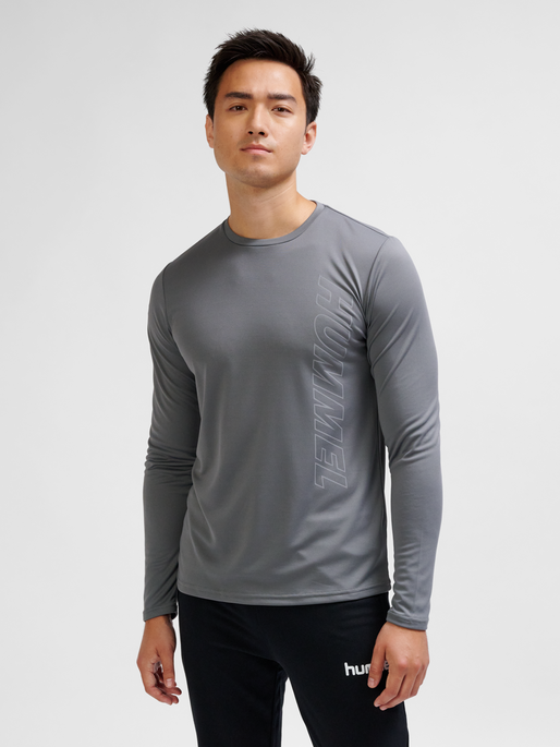 hmlTE TOPAZ T-SHIRT L/S, QUIET SHADE, model