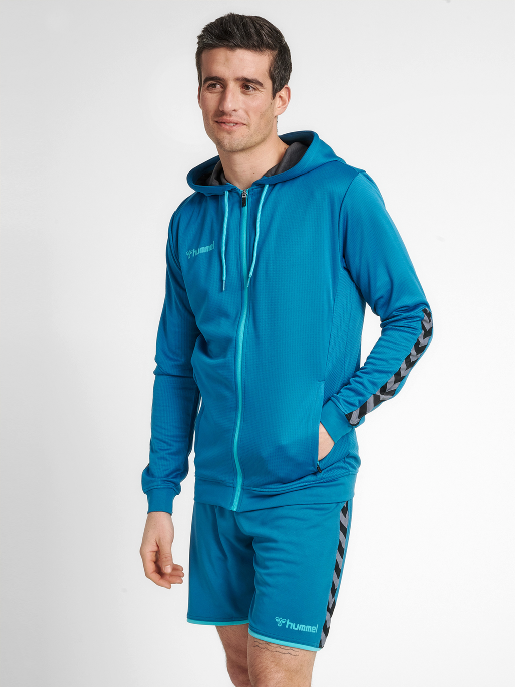 Hummel authentic hoodie hotsell