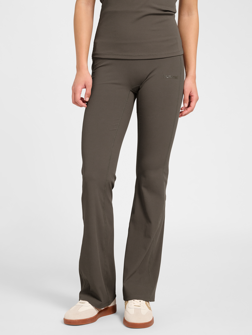 hmlPRIMA RIB STRAIGHT LEG HW TIGHTS, MAJOR BROWN, model