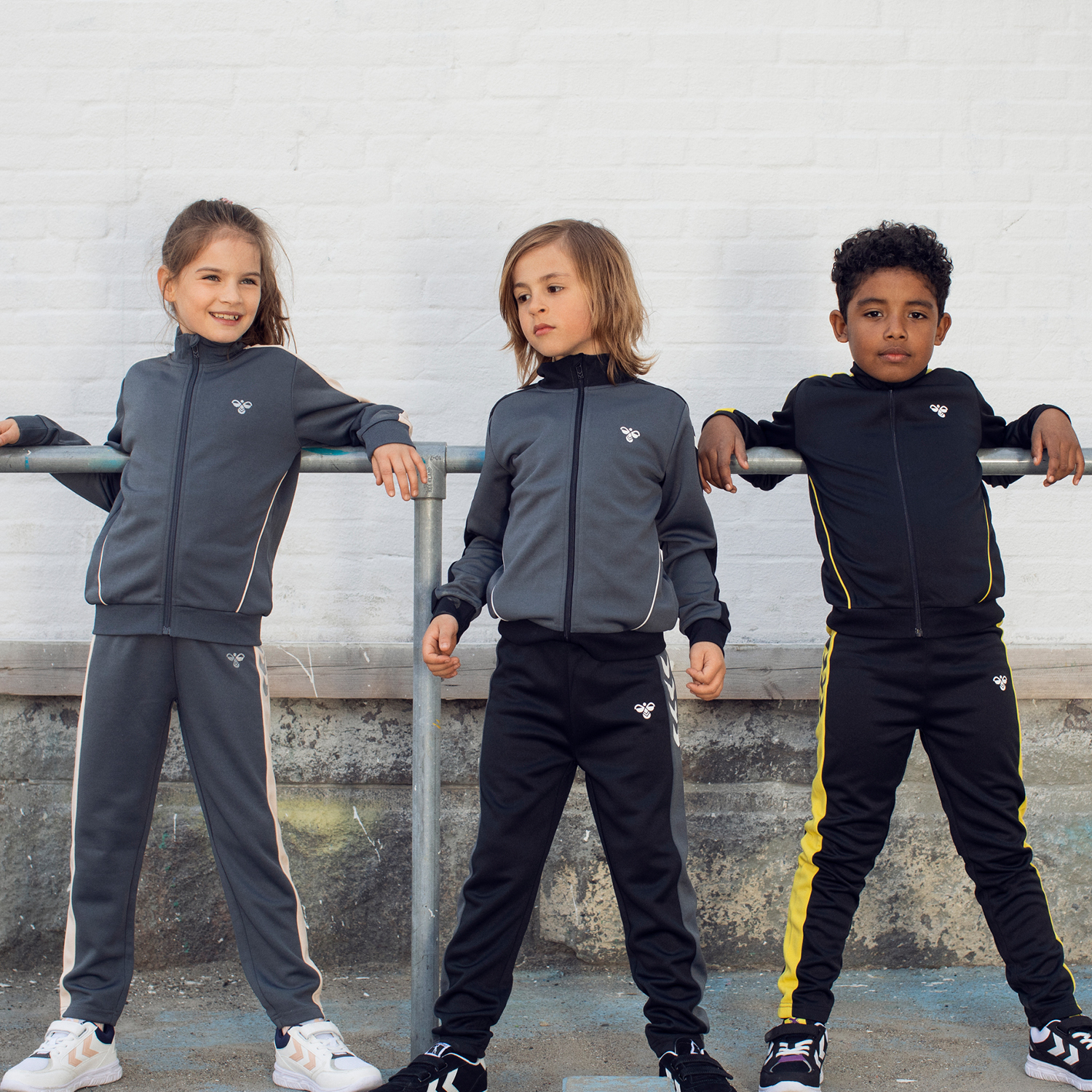 hmlDROP TRACKSUIT, 2001, packshot