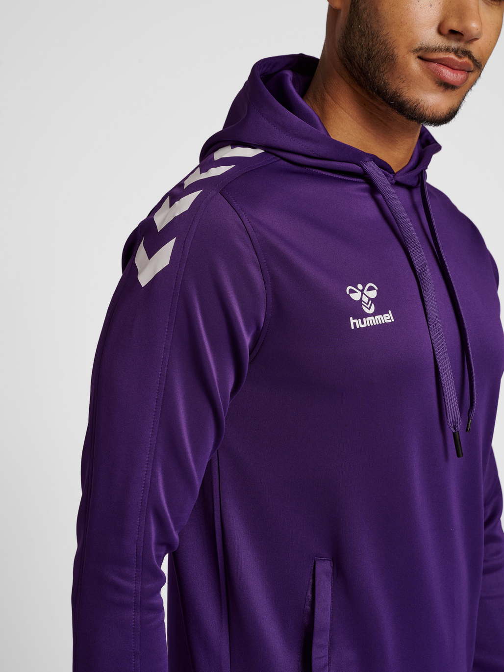 Hummel classic bee zip jacket hot sale
