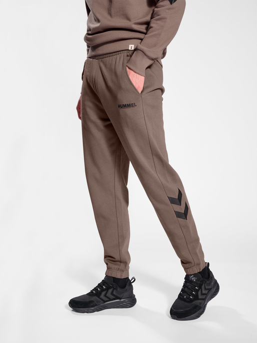 hmlLEGACY REGULAR PANTS, IRON, model