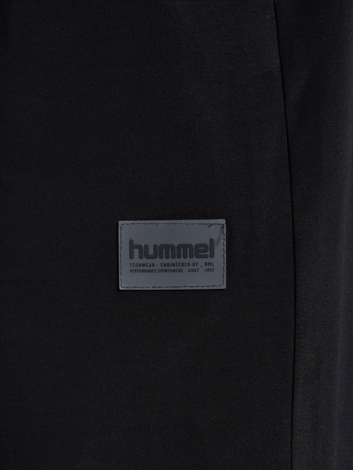 hmlSORONA REGULAR SHORTS, BLACK hmlSORONA REGULAR SHORTS, BLACK, packshot