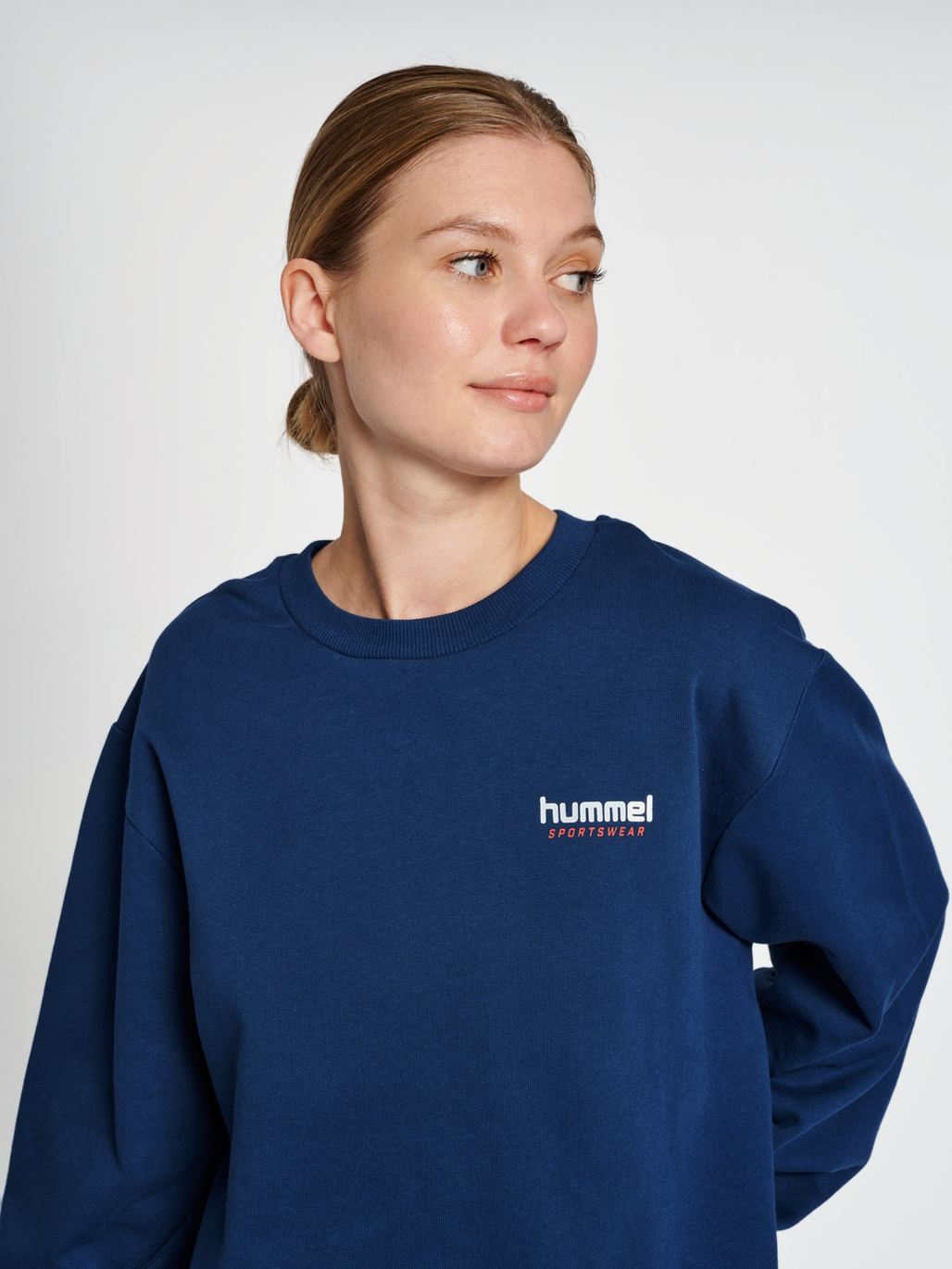 年末のプロモーション特価！ hmlLGC SWEATSHIRT AUSTIN トップス