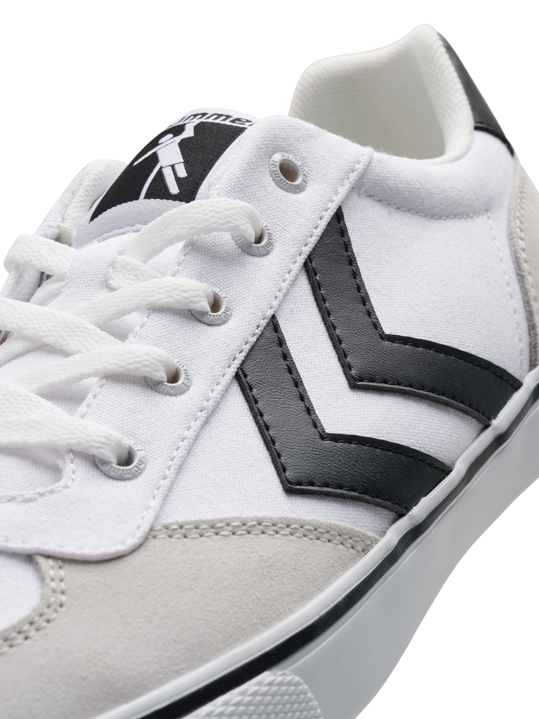 Buy Hummel Slimmer Stadil Tonal Low Cut Sneakers 2021 Online | ZALORA  Singapore