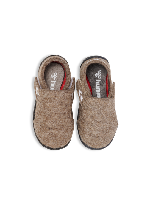Infant size online 6 slippers