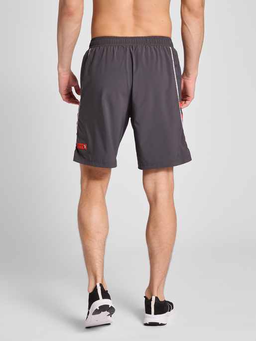 hmlPRO GRID GAME SHORTS, FORGED IRON, model