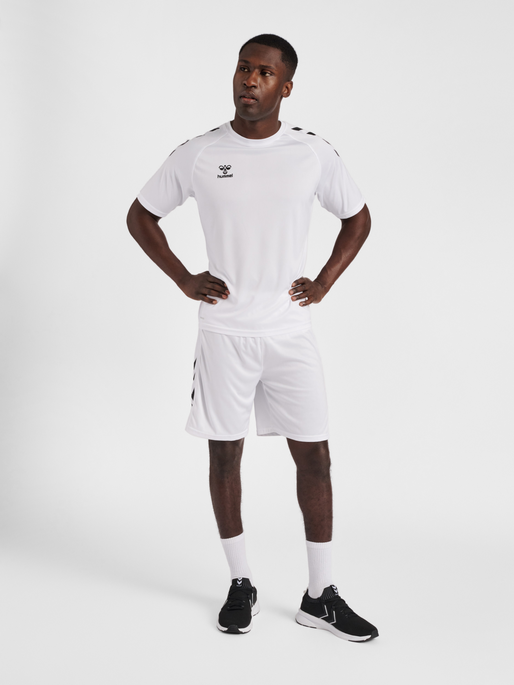 hmlCORE XK CORE POLY T-SHIRT S/S, WHITE, model