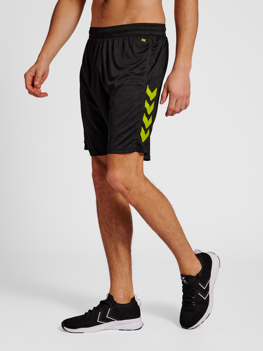 hummel CORE XK POLY SHORTS BLACK | hummel.net