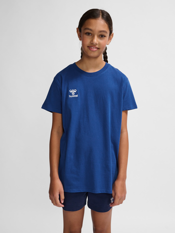 hummel T-shirts | wide range products tops Discover our of - hummel.nethummel Kids | and