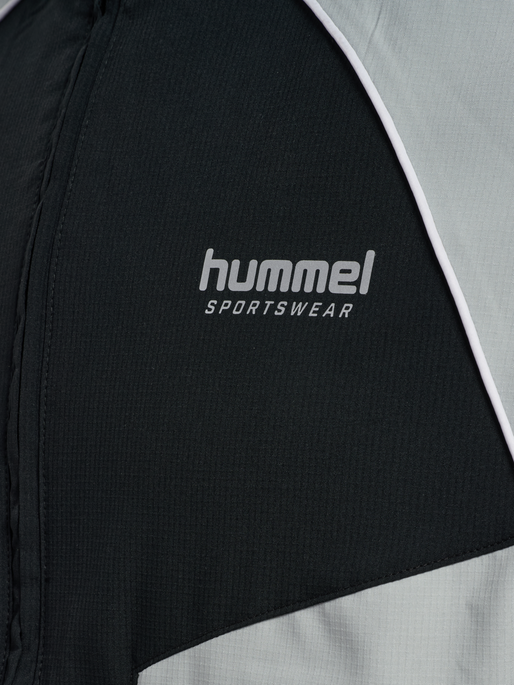 hmlLOOSE TRACK ZIPJACKET SPORTSWEAR, BLACK hmlLOOSE TRACK ZIPJACKET SPORTSWEAR, BLACK, packshot