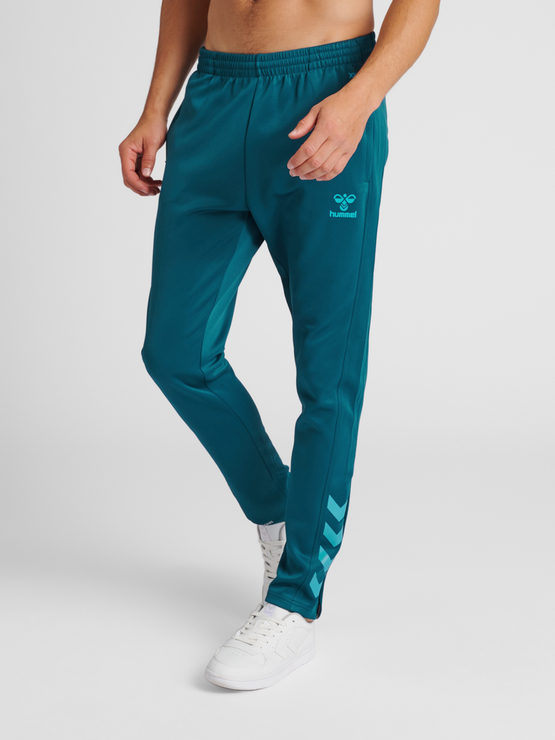 hummel CORE XK POLY PANTS - BLUE CORAL 