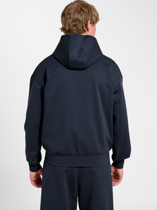 hmlDEFENDER ZIP HOODIE, EBONY, model