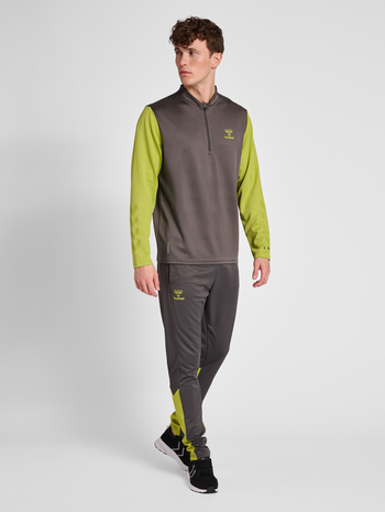 hmlONGRID POLY PANTS, FORGED IRON, model