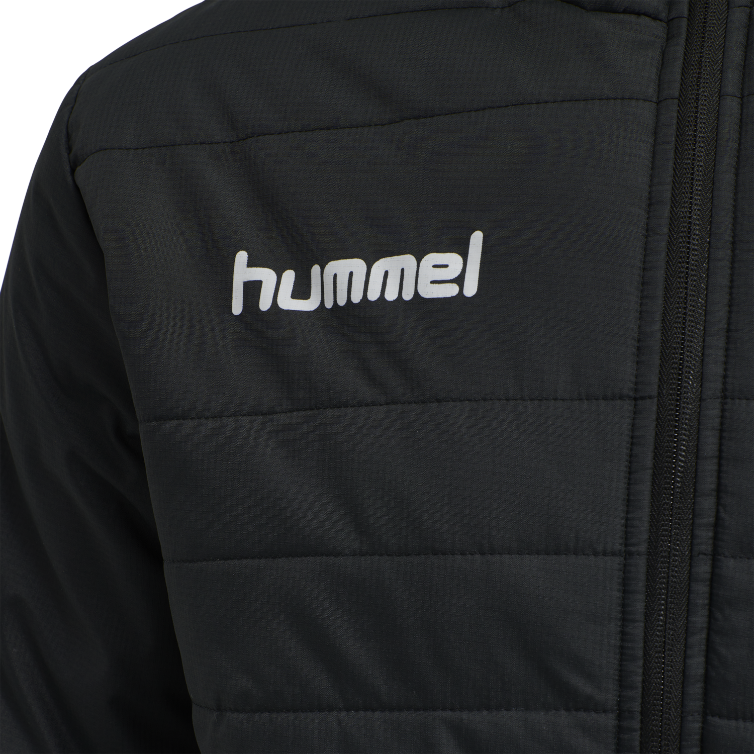 hummel PROMO SHORT BENCH JACKET - BLACK 