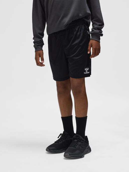 hmlAUTHENTIC PL SHORTS KIDS, BLACK, model