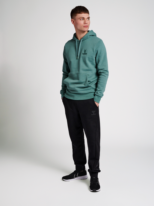 hmlOSCAR HOODIE, NORTH ATLANTIC, model