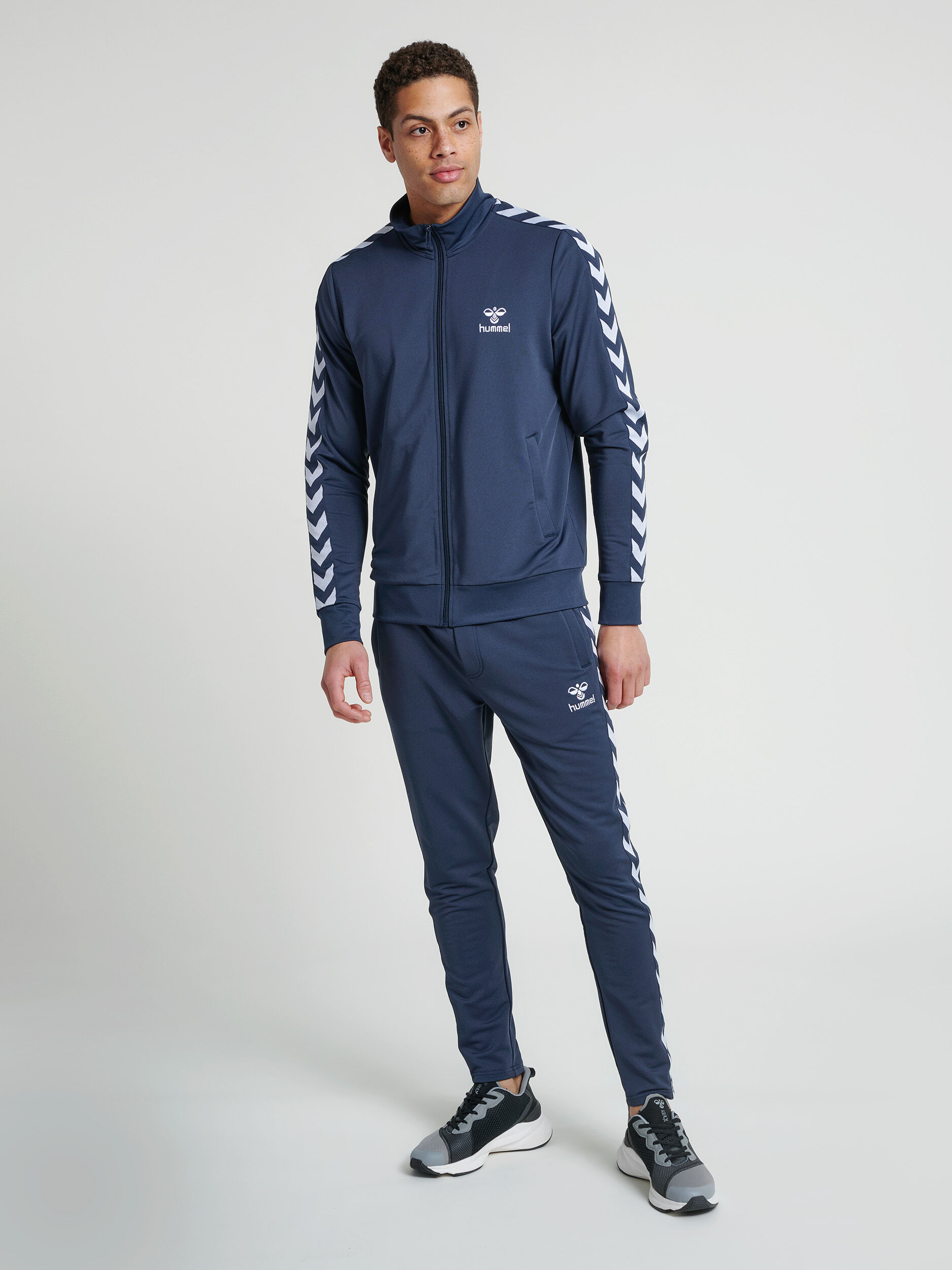 Hummel nathan zip jacket 2025