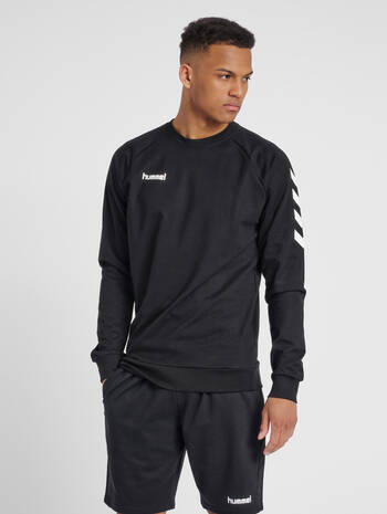 HMLGO COTTON SWEATSHIRT, BLACK, model