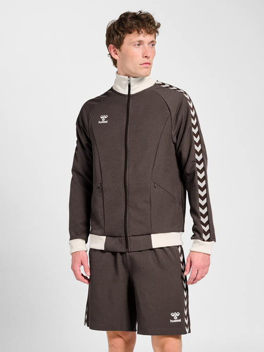 hmlROOT TRACK ZIP JACKET, CHOCOLATE BROWN, model